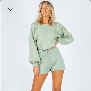 Princess polly matching set. Jumper and shorts size xs/s